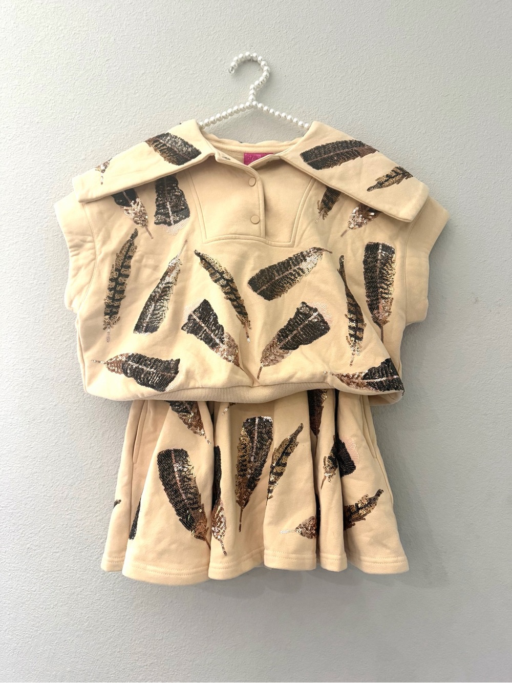 RARE • QUEEN OF SPARKLES • QOS • TURKEY FEATHERS SKORT SET • XS